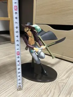 フィギュア ワンピース　鷹の目のミホーク