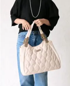 新品 キルティング ナイロン トートバッグ 軽量 3層 B5 アイボリー 撥水