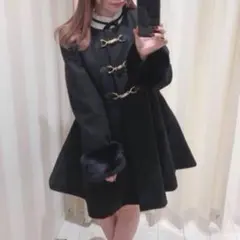 evelyn エブリン ビット付き ファー袖 コート ブラック 量産 地雷のサムネイル