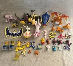 ④ ポケモン　モンコレ　キーホルダー　フィギュア