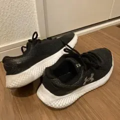 Under Armour Charged アンダーアーマー　スニーカー 23㎝のサムネイル