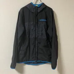 adidas フード付きウィンドブレーカー 黒/青