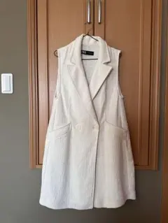 ZARA ノースリーブジャケット