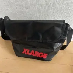 XLARGE メッセンジャーバッグ ブラック　ショルダーバッグのサムネイル