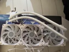 【ジャンク】簡易水冷CPUクーラー 360mm 白 AM5用 Astromeda