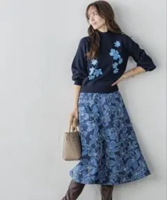 Viaggio blu フラワージャガードフレアスカート ビアッジョブルー