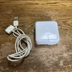 Apple iPod Power Adapter A1070 純正