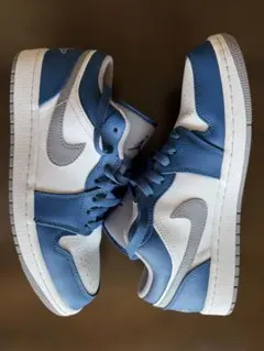 ひ*ろ様 Air Jordan 1 Mid 22cm ホワイト/グレー | Mercari
