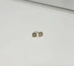 スワロフスキー　一粒　ジルコニア　ピアス