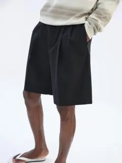 AURALEE LIGHT WOOL MAX GABARDINE SHORTSのサムネイル