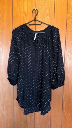 黒ドット柄チュニック 3L