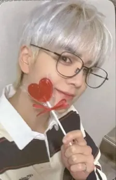 ヨンフン　ウィズミュー　トレカ