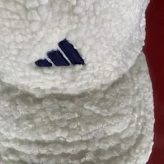 adidas フリースキャップ ホワイト