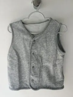 グレー ボタン付きベスト サイズ80