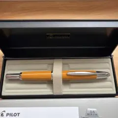 PILOT パイロット万年筆 elite95s ディープレッド 14金F 細字 - メルカリ