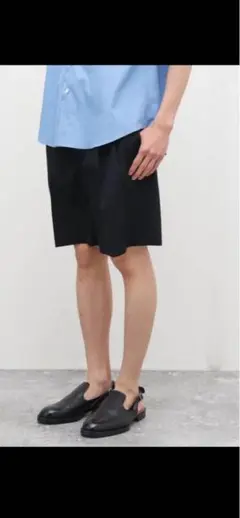 AURALEE LIGHT WOOL MAX GABARDINE SHORTSのサムネイル