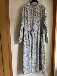 新品未使用 定価3万円 リバティ 花柄シャツワンピース ブルー 青 羽織