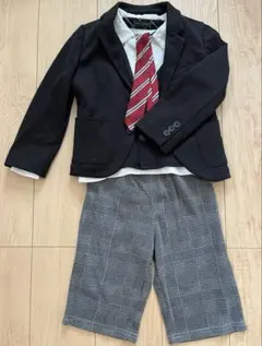 男の子　フォーマルスーツ上下セット…120 上着…110