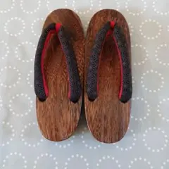 木製下駄 花柄鼻緒 黒と赤