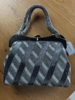 和装用バッグ 黒とグレーのビーズ織り