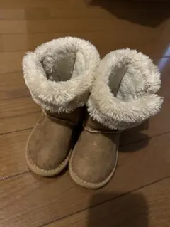 MIKI HOUSE ムートンブーツ