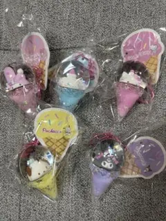 サンリオ　カラフルアイスドームキーホルダー　 5種セット