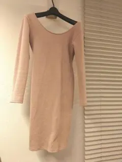 ROYAL PARTY ピンクベージュ オフショルダー ワンピース