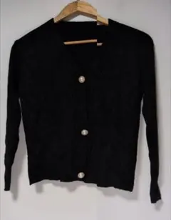 【NO BRAND】ボタン付きVネックカーディガン