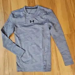 Under Armour 長袖シャツ グレー カモフラージュ　アンダーアーマー