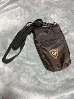 【新品未使用】ロシニョール スマホショルダー ペットボトル可 軽量 ポケット付