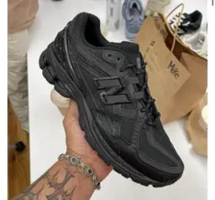 ニューバランス M1906NJ トリプルブラック