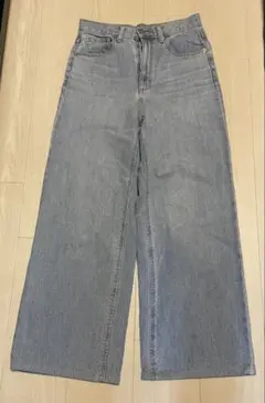 GU ライトブルー ワイドパンツ