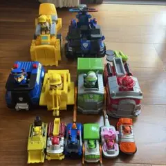 Item thumbnail for item 26188060-7382-4ad2-8211-77b47a3defd8