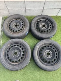 トヨタ アクア 15インチ タイヤホイール 4本セットのサムネイル