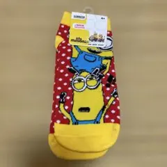 ミニオンズ 赤と黄色のドット柄靴下4+ 16〜18cm相当 新品未開封