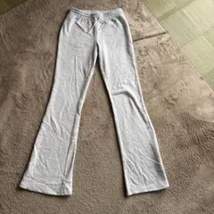 H&M グレー 裾フレアスウェットパンツ170cm細身の方なら大人でも着れる