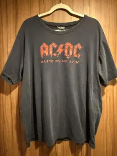 AC/DC バンドTシャツ L相当 身幅65 ブラック 古着のサムネイル