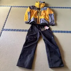 peakperformance スノーウェアのサムネイル