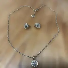 ニナリッチ　ネックレス、イヤリングセット