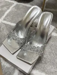 【新品】シルバー スパンコール付き ミュール サンダル