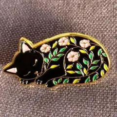 ピンバッジ　黒猫　お花　ねこ　ネコ　ブローチ