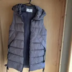ダウンベストグレー