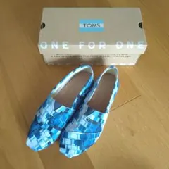 TOMS フラットシューズ 6のサムネイル