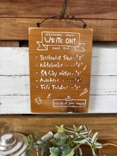 昔のカフェメニューの様に仕上げられたカフェ風ウッドボード DIY 