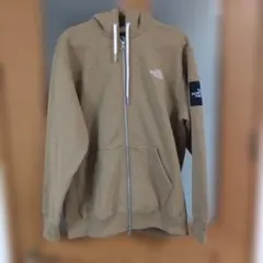 THE NORTH FACE ベージュ ジップアップパーカー