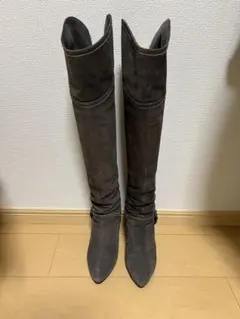 ダイアナ　グレー スエード ロングブーツ