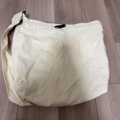 ローリーズファーム アイボリーショルダーバック