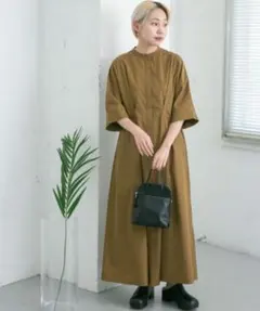 KBF フロントタックバンドカラーシャツワンピース TEA BROWN 半袖