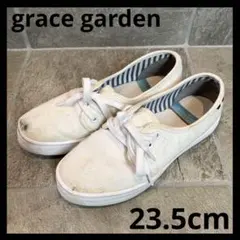 Item thumbnail for item e934e557-47b3-4854-a124-52a77e83407d