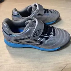 サッカー・フットサル　トレーニングシューズ アンブロ　サイズ18cm